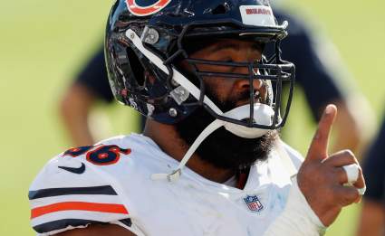 Ex-Bears Starter Recruiting DL Akiem Hicks to NFC Powerhouse