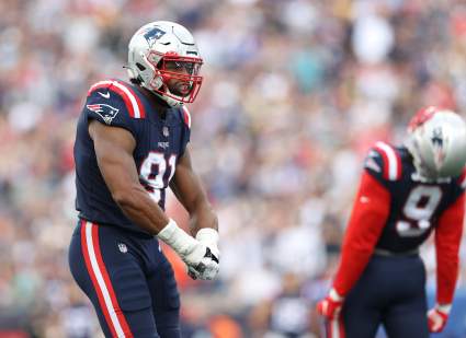 Report: Patriots Restructure Defensive Ends Contract
