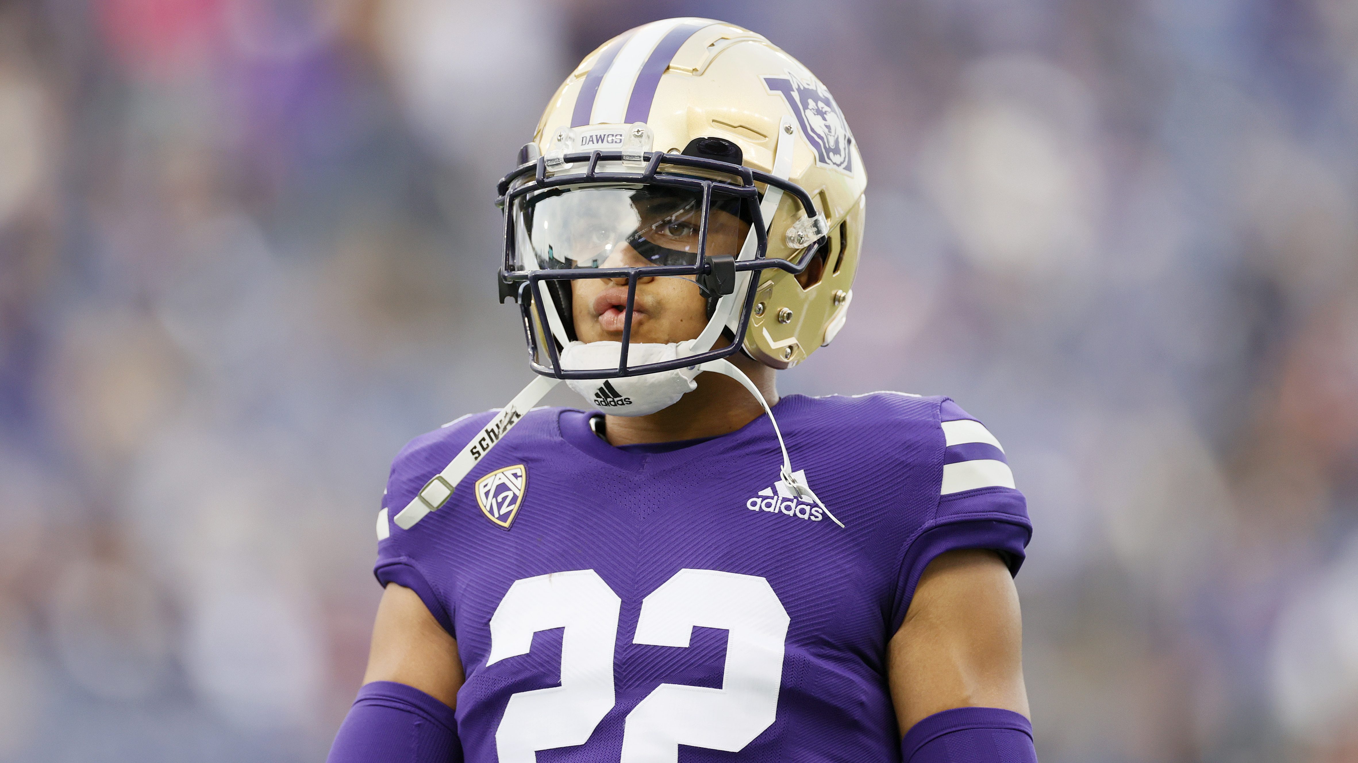 Chiefs trade up to select Washington DB McDuffie at No. 21