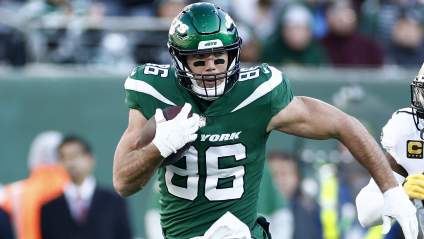Bears Sign Ex-Jets Starting TE to 1-Year Contract: Report