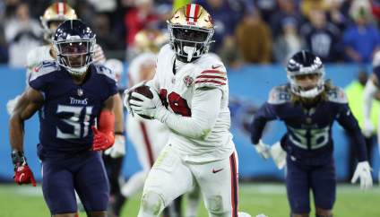 49ers All-Pro Sends Telling Message to Deebo Samuel