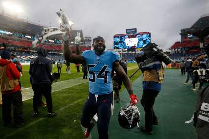 Falcons Sign Former Titans LB: Report