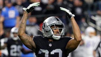 Raiders Re-Sign TE & Veteran DB, Cut Young OL