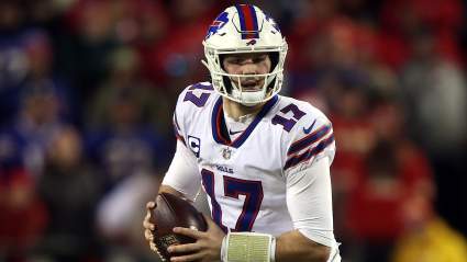 Photo of Bills QB Josh Allen Working Out at Gym Goes Viral