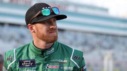 Jeb Burton Honors His Dad With Throwback Scheme