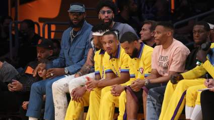 Source: ‘Couldn’t Believe’ Lakers Players Were Texting During Games