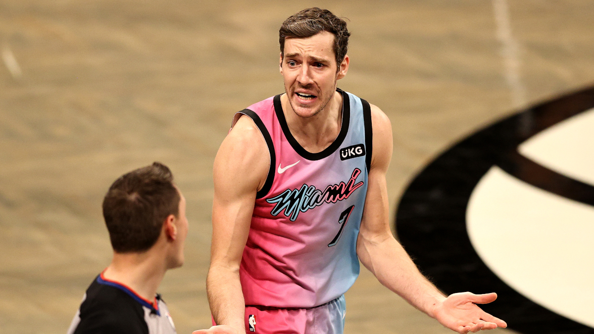 Former Heat Fave Dragic Gets Put On Blast By Raptors Fans