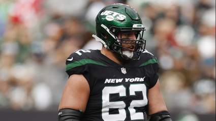 Jets’ Greg Van Roten Sounds off on Media Access & ‘Twitter Bloggers’