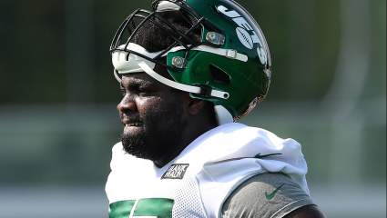 Jets Team Captain Stands up for Mekhi Becton: ‘Y’all Gotta Chill’
