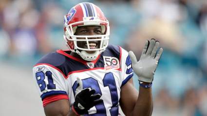 Former Bills WR Terrell Owens Scores TD in First Game of Pro Comeback