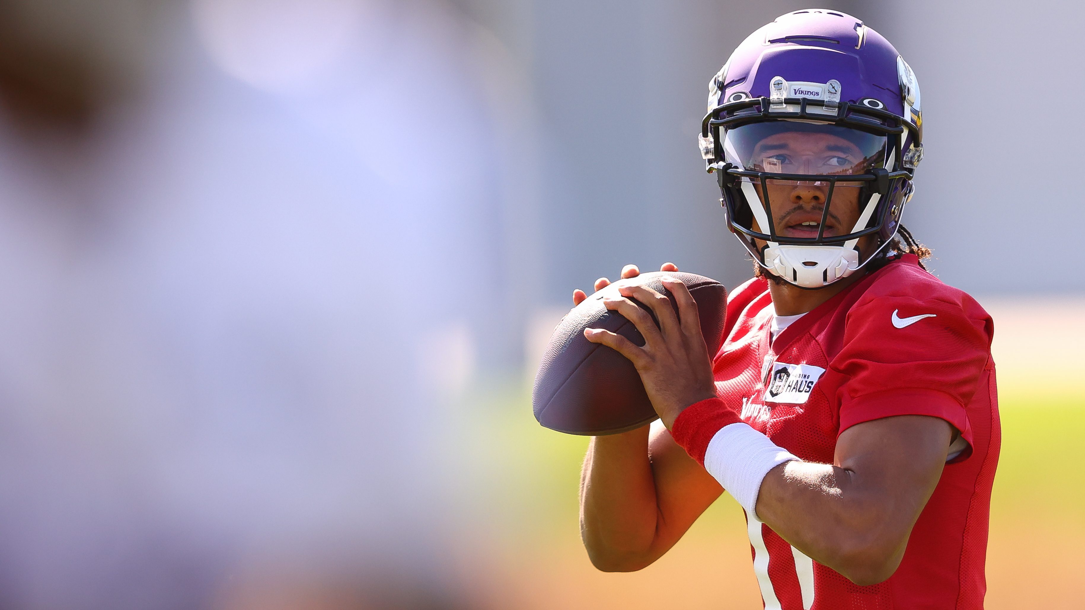 Vikings QB Kellen Mond glad to be out with the old, in with the new – Twin  Cities