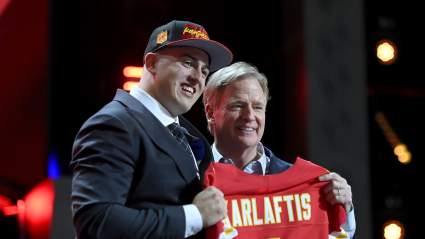 Chiefs Announce Initial Rookie Jersey Numbers as 17 Sign