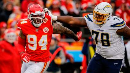 Steelers Waive Guard to Make Room for Ex-Panthers, Chargers Tackle