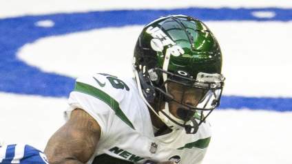 24-Year-Old Shows Up for Jets Workouts Ridiculously Jacked [LOOK]