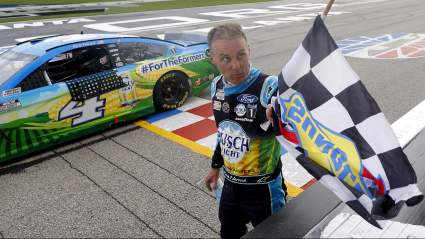 Kevin Harvick Debuting Bright, New Scheme at Kansas