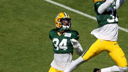 Raiders Sign Rookie TE & Ex-Packers CB