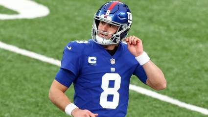Giants’ Daniel Jones Sends Message About Contract Status