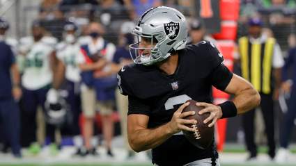 Ex-Raiders QB Signs Deal With NFC Team: Report
