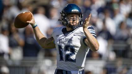 Jets Bring in Record-Breaking Quarterback for Try Out: Report