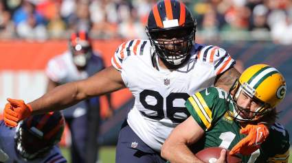 Akiem Hicks’ Cryptic Social Media Activity Gets Bears & Packers Fans Riled