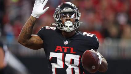 Former Falcons RB Signs With Ravens