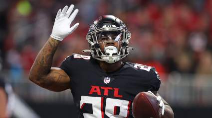 Ravens Sign Ex-Falcons Starting RB: Report