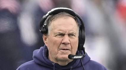 Patriots Fan-Favorite Signs With Chargers