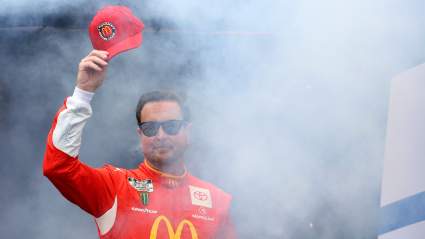 Kurt Busch Debuts Bold, New Scheme at Kansas