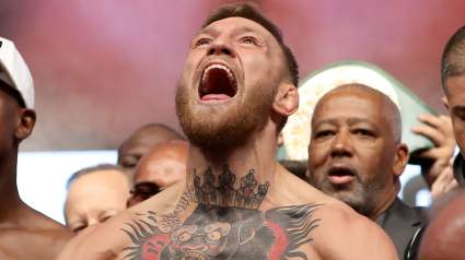 Conor McGregor Sends Warning to UFC in Viral Post