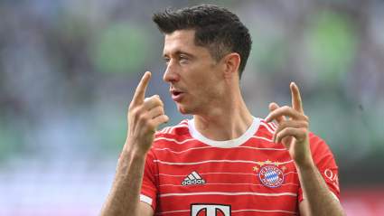 Lewandowski’s Agent Breaks Silence on Barcelona Transfer Rumors
