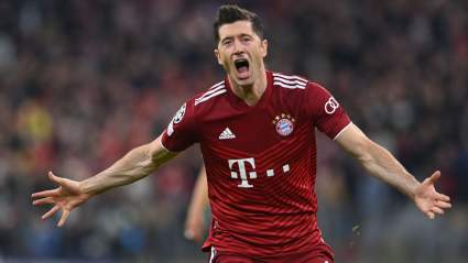 Barcelona To Sell Forward for €20M if Lewandowski Arrives: Report