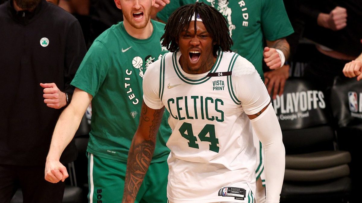 Boston Celtics give Al Horford 2 yr/$20 mil extension, Rob Williams closer  to return 