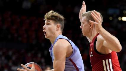 Knicks Overseas Rookie Wins Prestigious Award