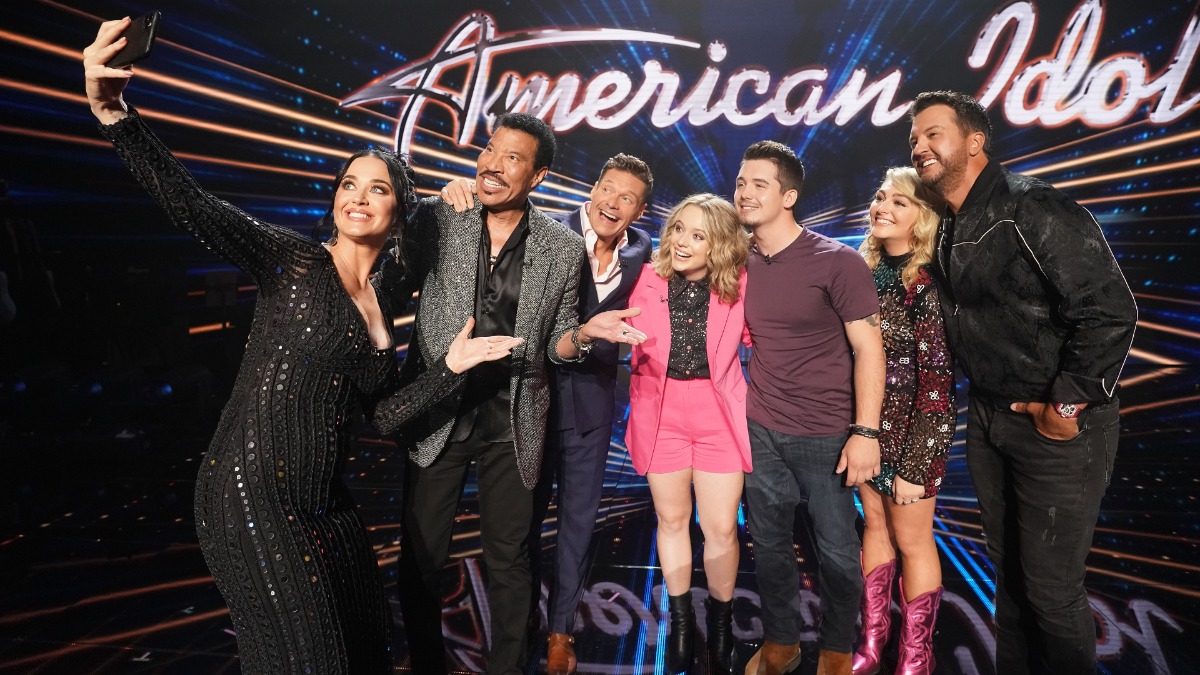 ‘American Idol’ Top 3 Superstar Duets forFinale Revealed