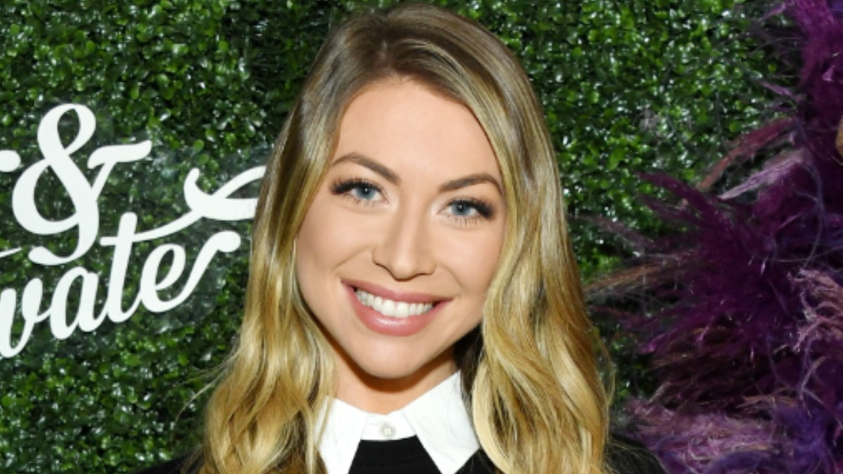 Stassi Schroeder Ripped For ‘Dagger’ Next To Her Book Title | Heavy.com