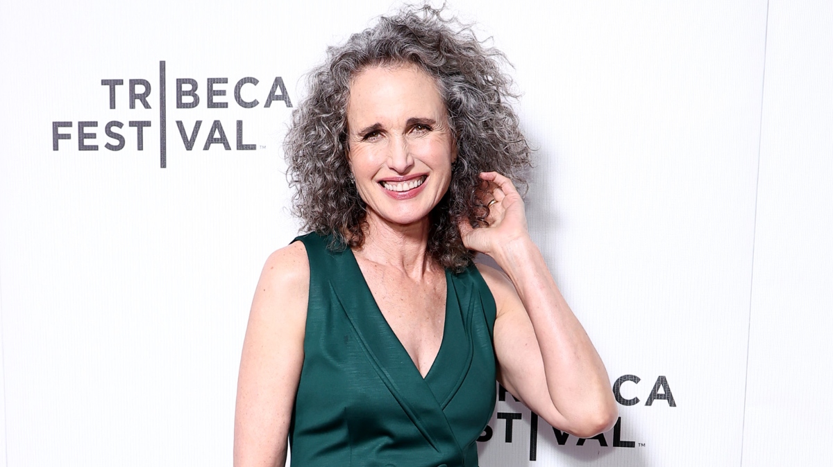 Hallmark Adds Andie MacDowell to New Drama Series - Thehiu