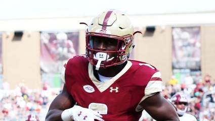 Former College QB Is ‘Unquestionably the Star’ of Jets Minicamp: Insider