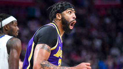 Controversial Trade Proposal Swaps Lakers’ Anthony Davis for 3-Time DPOY