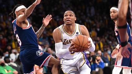3-Team Blockbuster Trade Proposal Lands Lakers All-Star Klutch Client