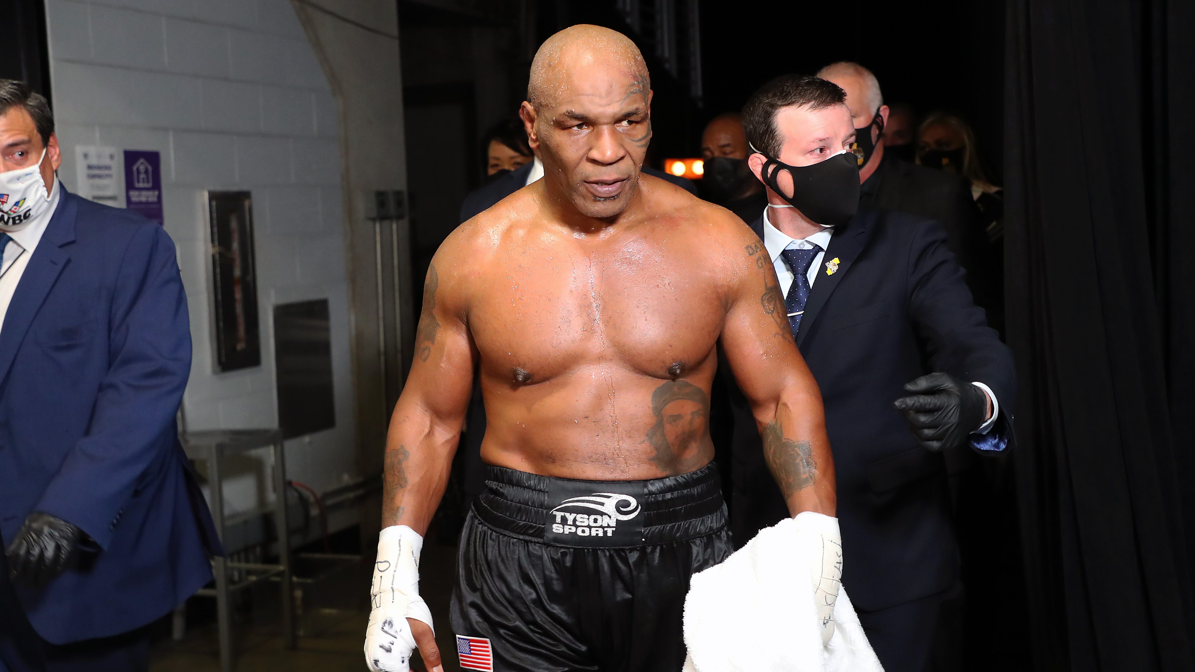 Bob Sapp Wants to Rip Mike Tyson s Heart Out