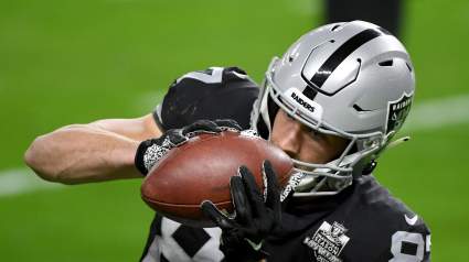 Trade Proposal Lands Packers’ QB Aaron Rodgers New Tight End Target