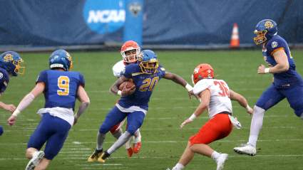 Patriots Sign Bulldozing Rookie RB to 4-Year-Deal: Report