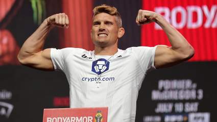 Stephen ‘Wonderboy’ Thompson Calls for Striking Wars With 2 UFC Stars