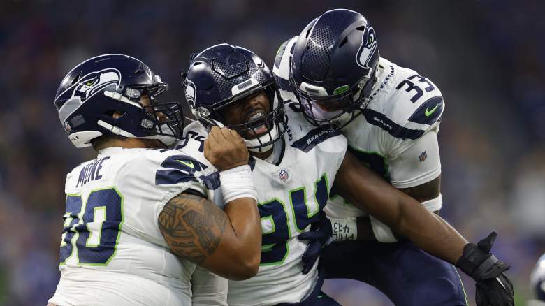 Seahawks sign defensive tackle Poona Ford to 2-year contract