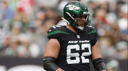 Bills Sign Veteran Offensive Lineman From AFC East Rival