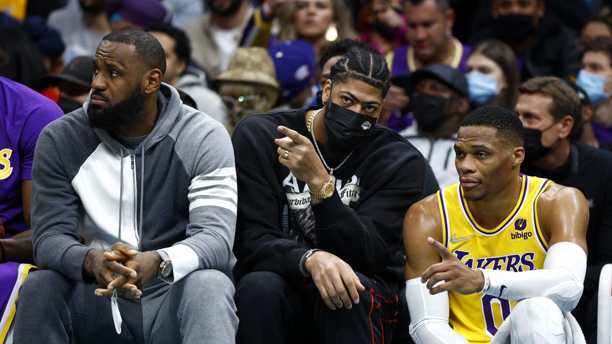 Lakers' LeBron James arrives at Thomas & Mack for Summer League