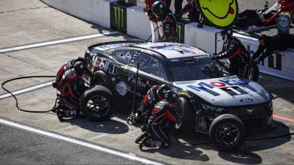 SHR Shakes Up Kevin Harvick’s Team for Final Playoff Push