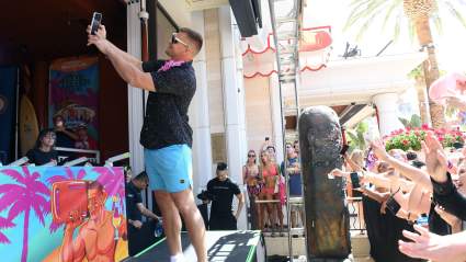 Rob Gronkowski’s Agent Sends Mixed Signals After Retirement News