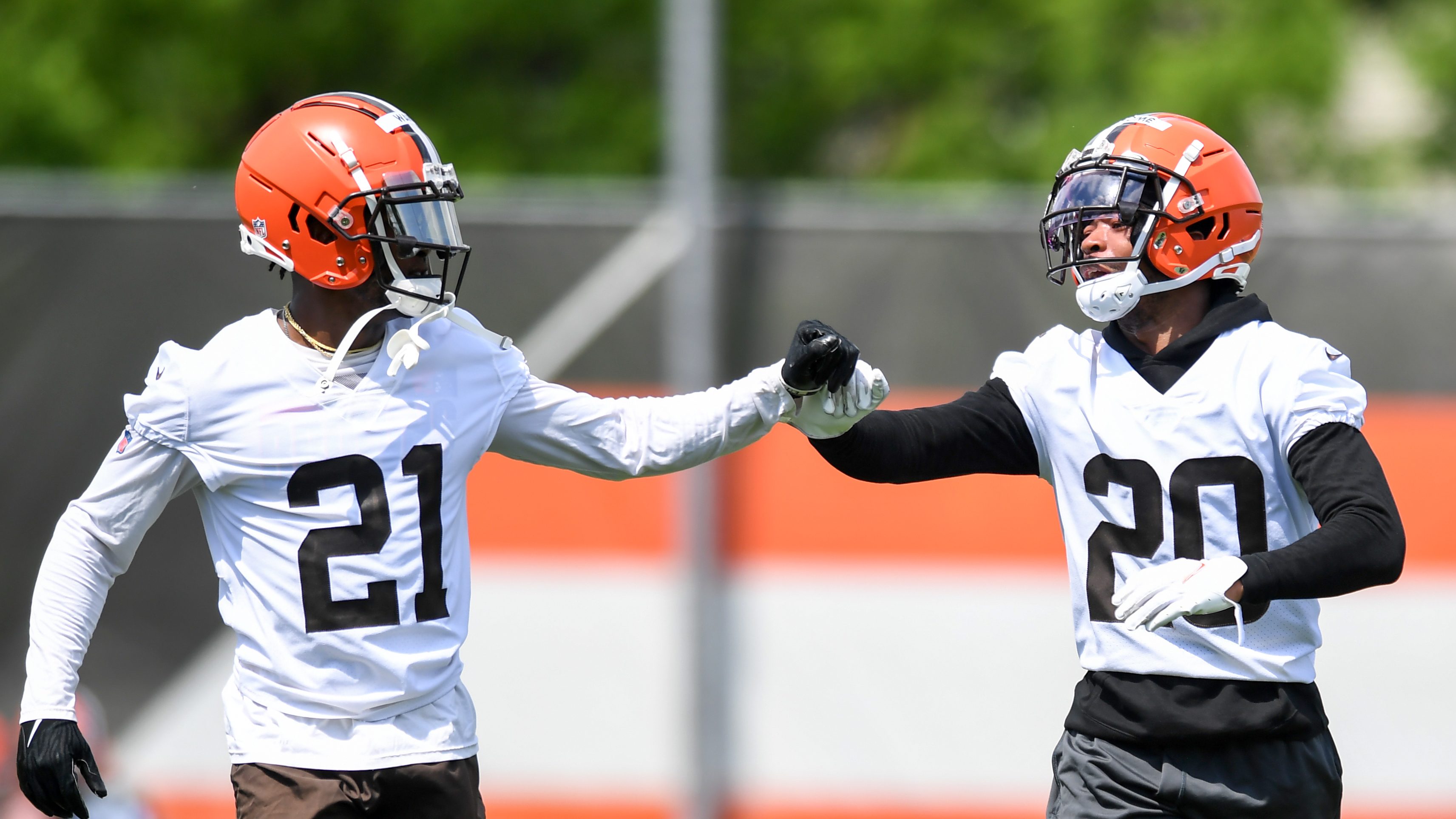 Browns Update CB Denzel Ward's Status After Foot Injury