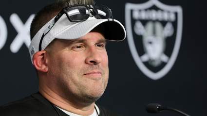 Raiders Pushed to Trade Former 1st-Round Pick to Patriots to ‘Break Out’